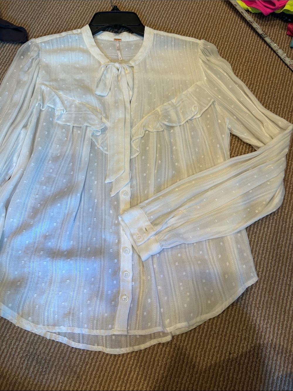 FREE PEOPLE White Swiss Dot Ruffle Tie-Neck blouse size S/M